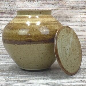 Handcrafted Signed Ceramic Vase with Lid - Studio Pottery‎ Decor Earth Tone